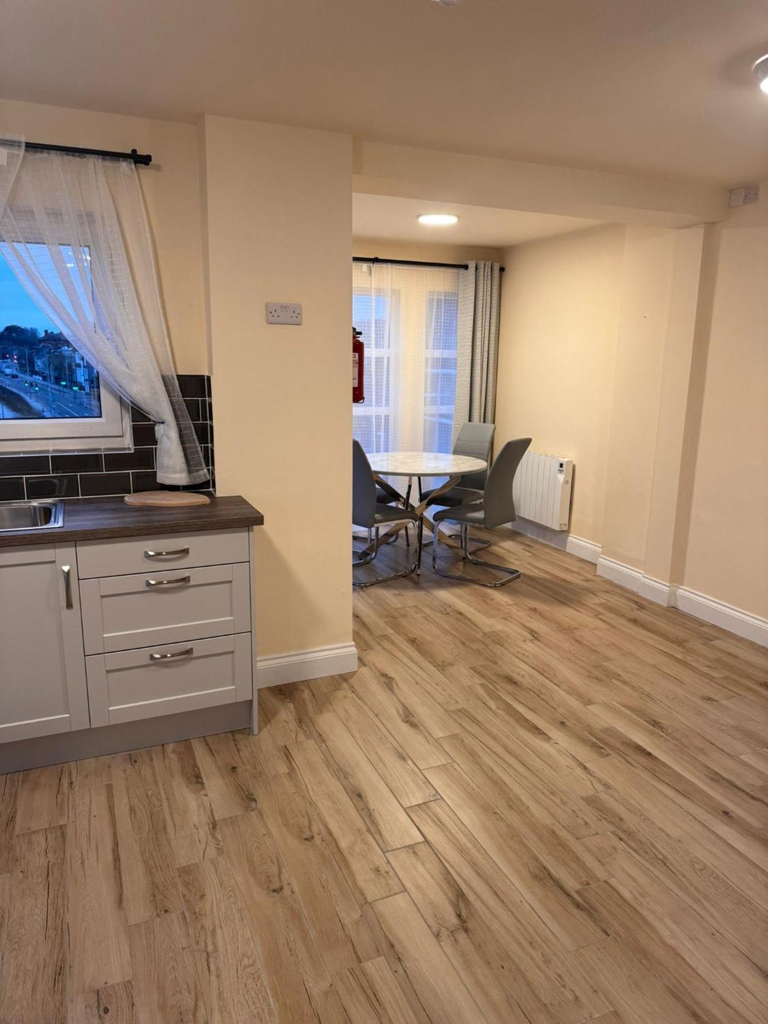 Washington Street Apartment Корк Экстерьер фото